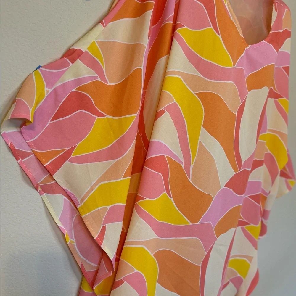 Beautiful Belle Semi Fitted Stitched Down Sides Tunic Poncho Top 1X - Picture 3 of 7